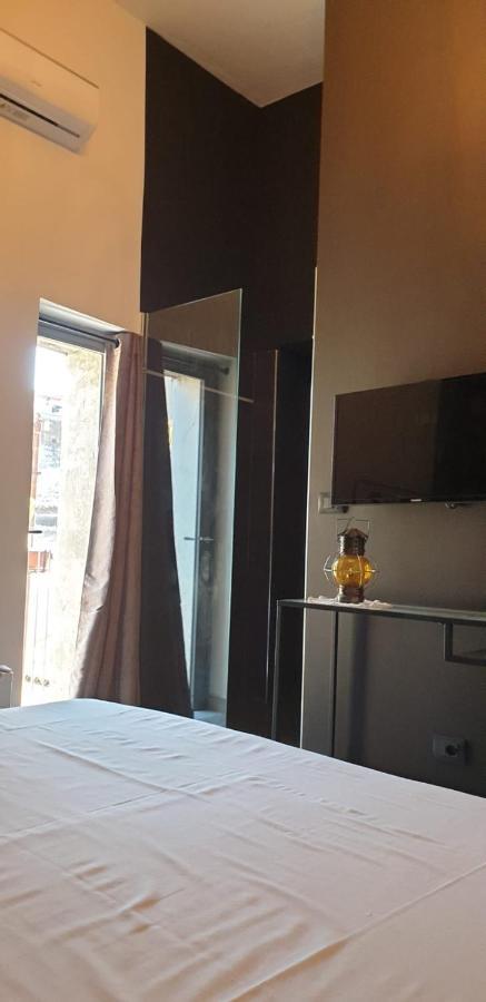 Bed and Breakfast Le Stanze Dello Scirocco Катания Экстерьер фото